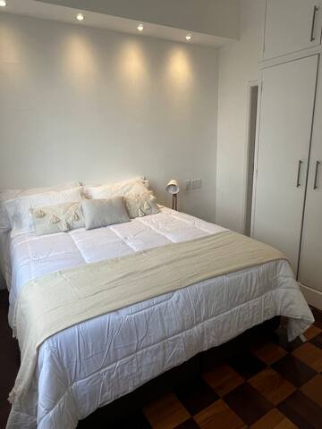 Vista Mar e Pé na areia Copacabana gallery image 4