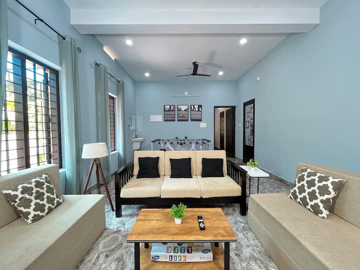 Var: Beachhaus 2: Ac 2bhk, 9 Min To Clif, Foosbal - Varkala