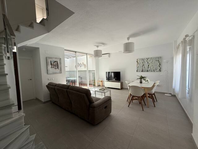 Andra Properties & Design managed Airbnb listing 1