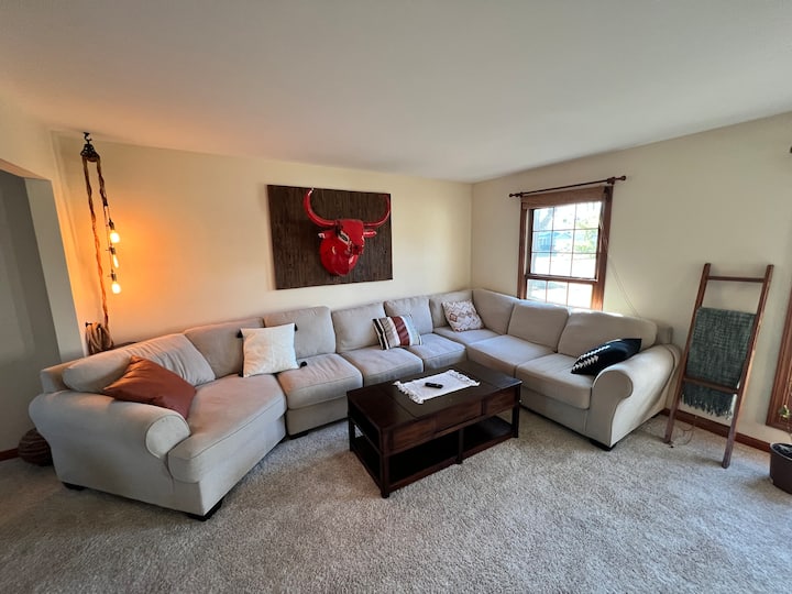Cozy Residence For Families - Hollywood Casino Aurora