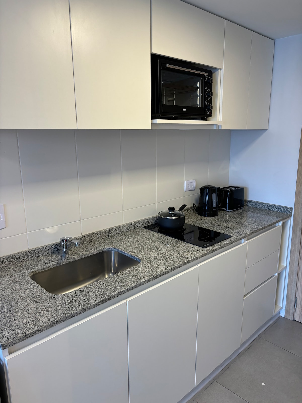 Popular Airbnb listing: Modern studio apartment in Tucumán