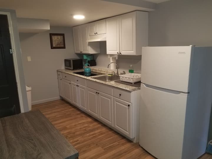 Private 1-2 Bedroom Apartment (Bay) - Stony Brook, NY