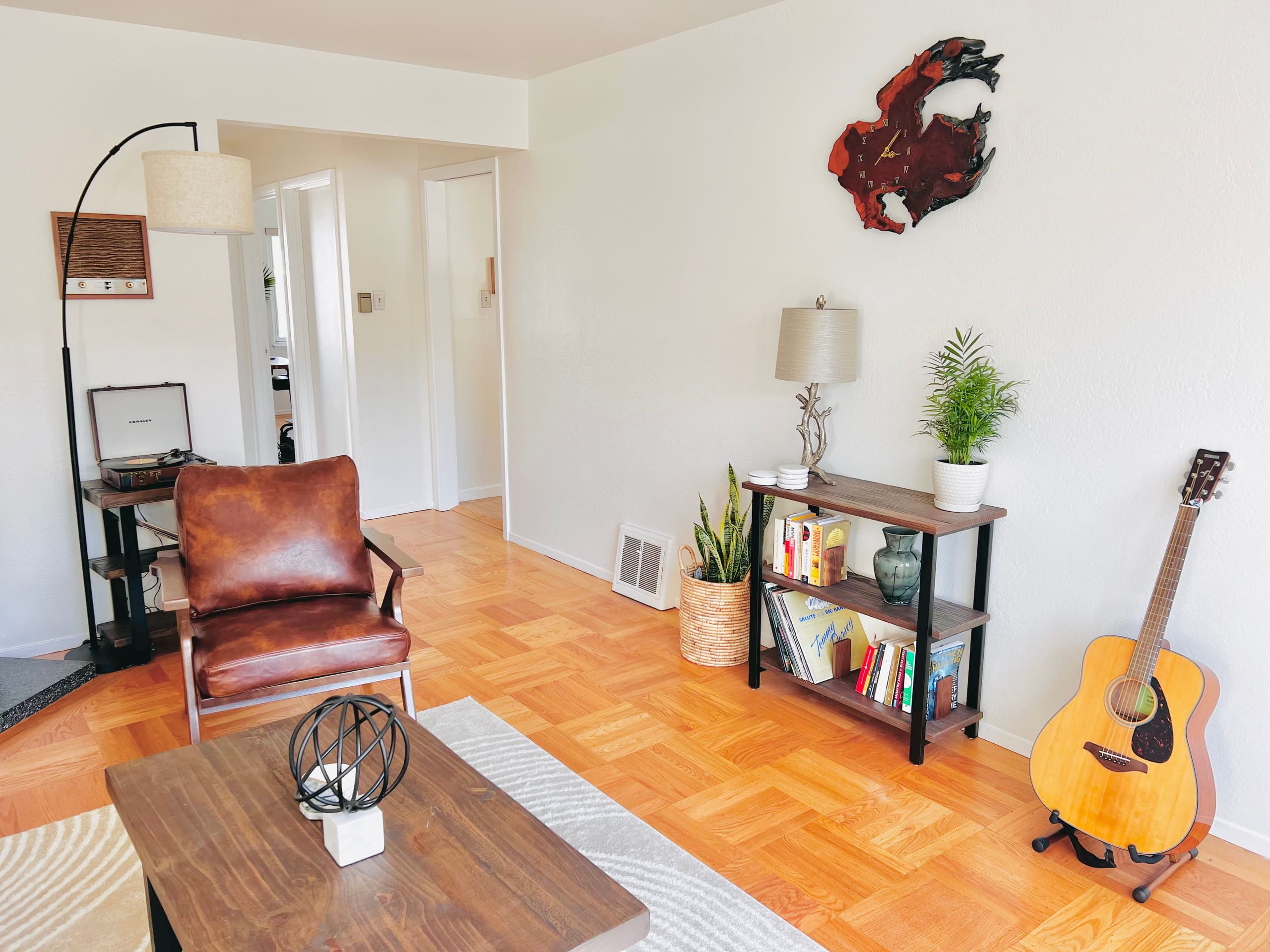 Home in San Francisco · ★4.89 · 3 bedrooms · 3 beds · 1 bath - Image 12