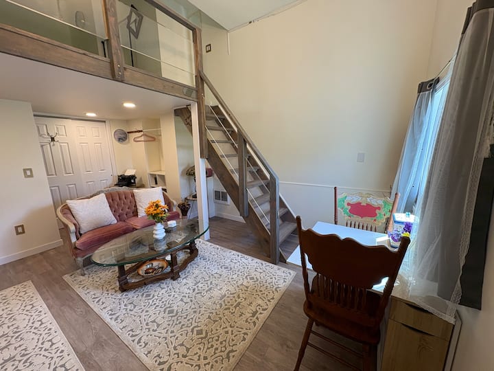Modern Suite - Tukwila, WA