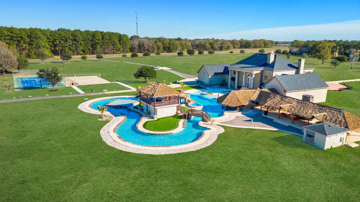 100+ acres, pool, lazy river, slides, & more - Ranches for Rent in ...