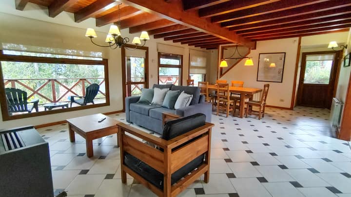 Cabaña Lupines Bahía Kraft - Villa La Angostura
