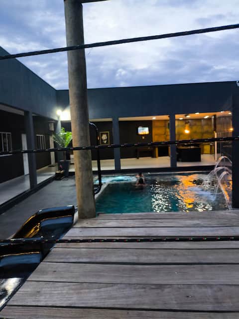 Space with heated pool, in Lins/SP