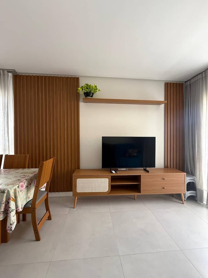 Lindo Apartamento A 450 Metros Da Praia De Palmas - Governador Celso Ramos