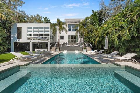 Tampa's #1 Rated Luxury Home!