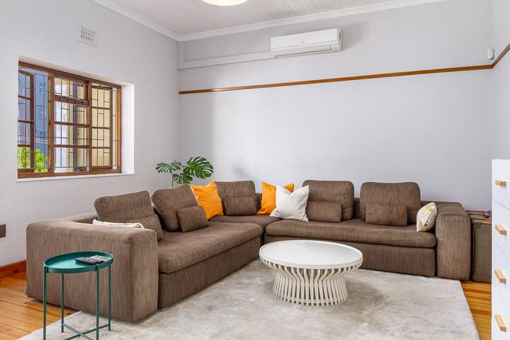 Bright Apartment in Green Point gallery image 5