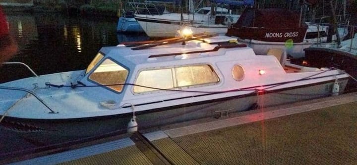 22' 1978 3 Berth River Cruiser - Bideford