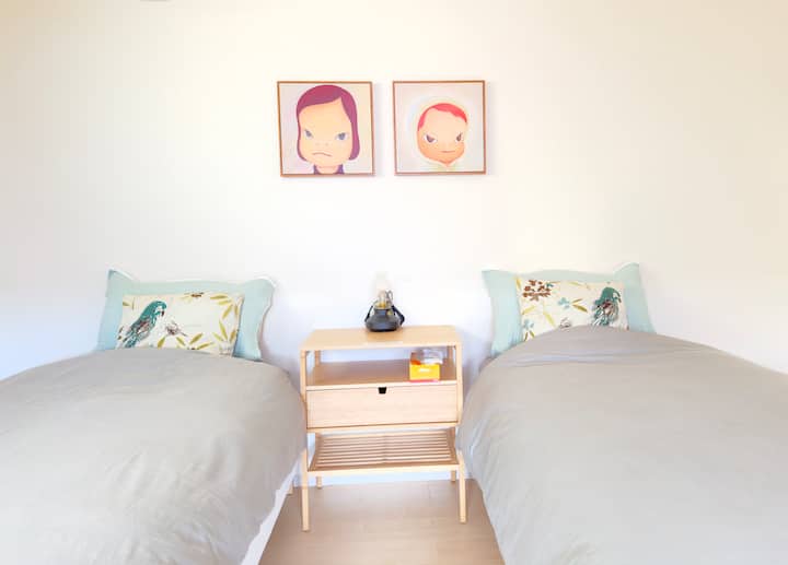 غرفة نوم مزدوجة كبيرة