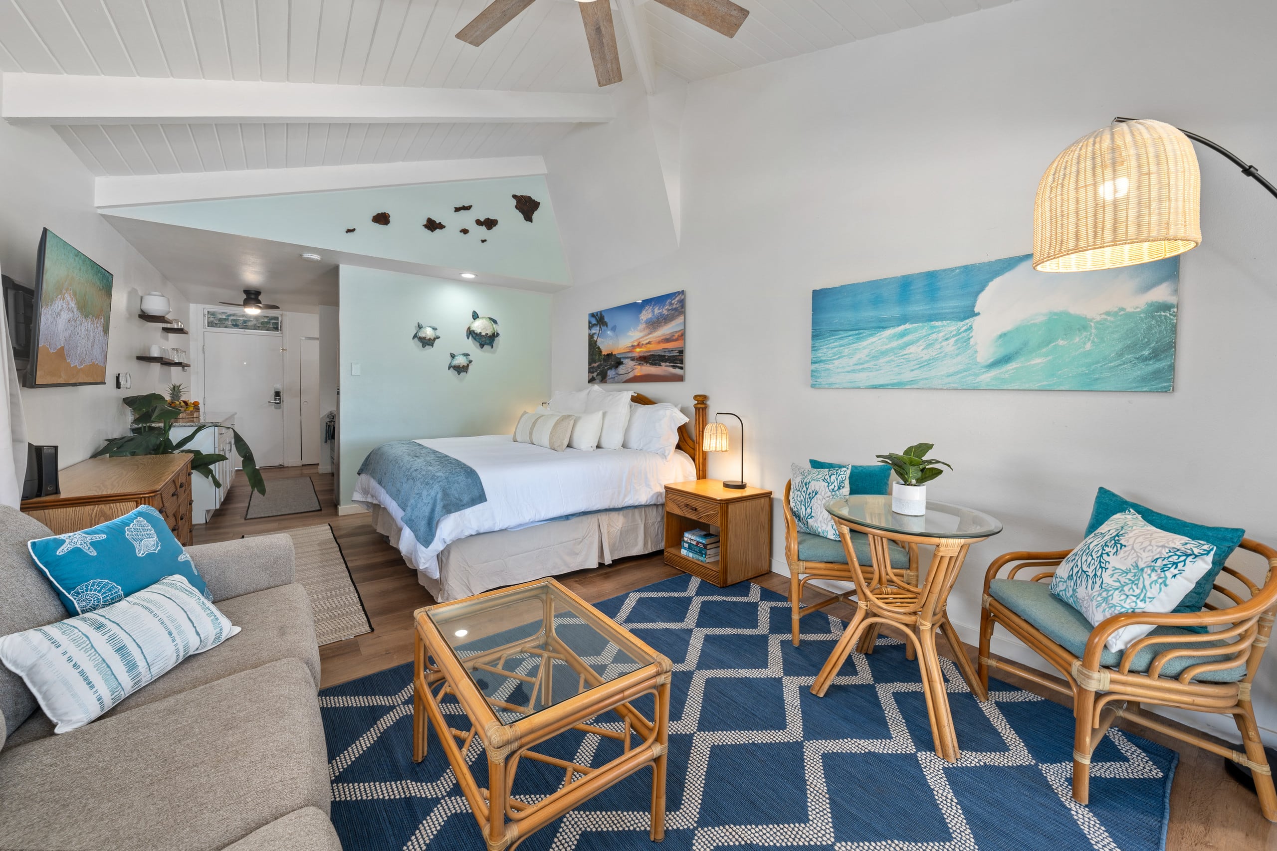 Condo in Kihei · ★4.94 · Studio · 1 bed · 1 private bath - Image 4