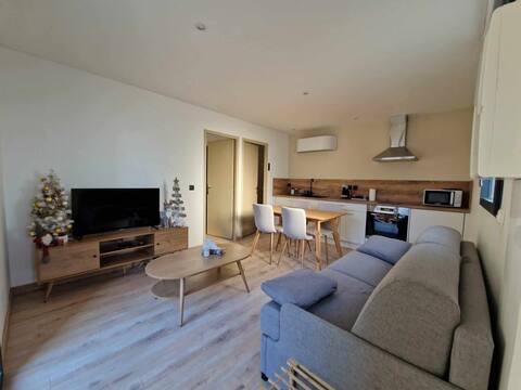 stunning private home next to via Rhona