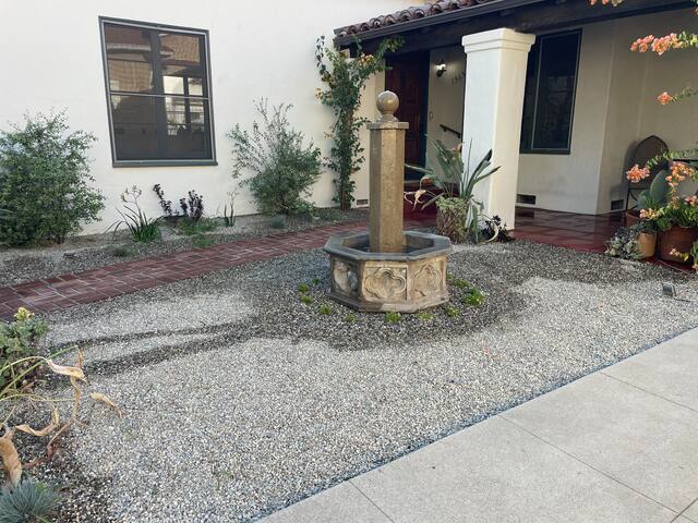 Charming Spanish Bungalow gallery image 5