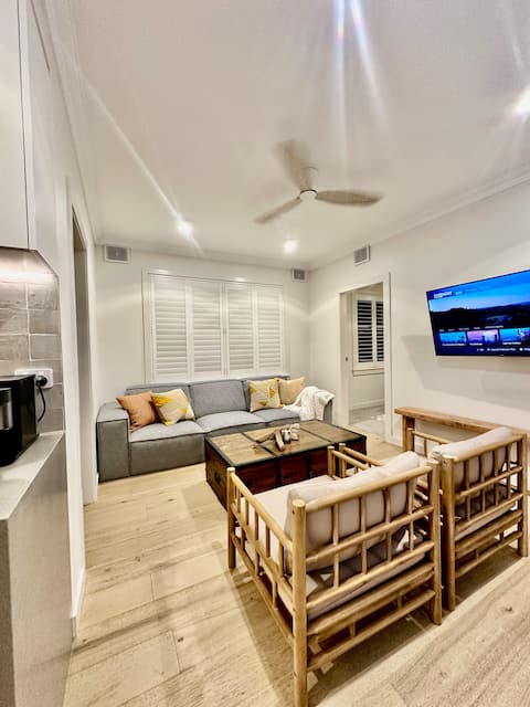 Casa La Rosa | Be close to the famous Bondi beach!