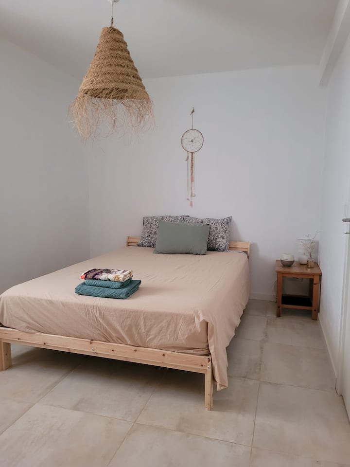 غرفة النوم 2