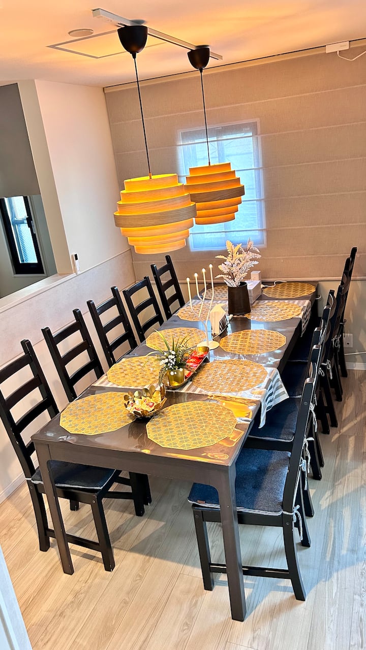 新宿・豪華な一軒家｜4寝室・2リビング｜3バス・4トイレ｜駅徒歩7分｜最大16名 - 借りられるヴィラ - 新宿区、東京都、日本 - Airbnb