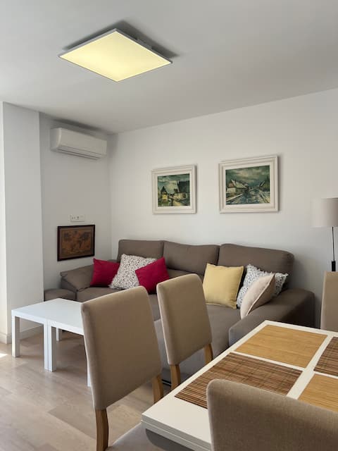 Popular Airbnb listing: Zapillo beach apartment with parking included in Almería