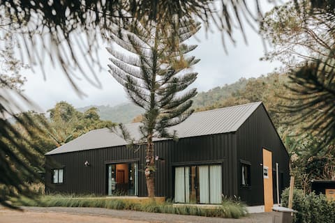 360 Black Cabin CNX [Heated Plunge Pool]