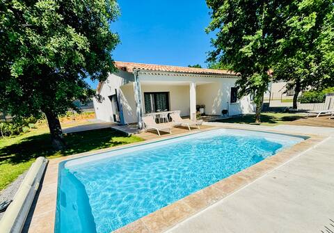 Villa du Grangeon 4 * 10 p Max with pool