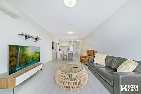 Top performing Airbnb: KozyGuru | Mascot | 2Bed 2Bath-Free Double-Parking in Mascot
