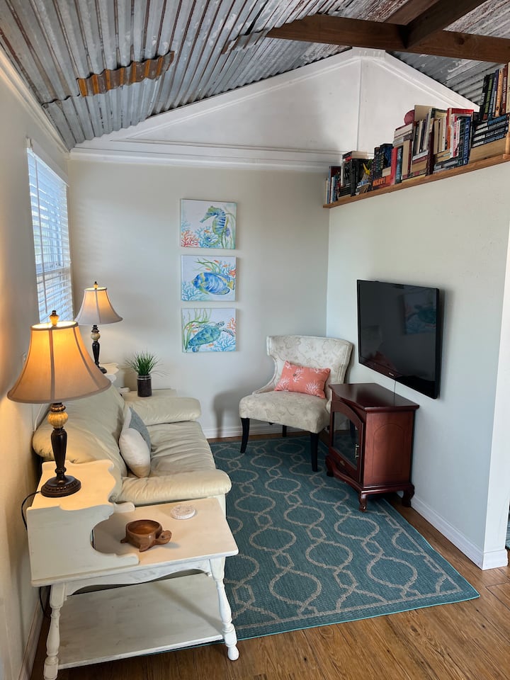 Sea La Vie - Pinellas County, FL