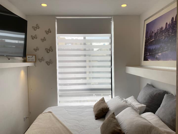 Amazing Prime Location Cozy Studio Loft, Big Bed. - Bogotá