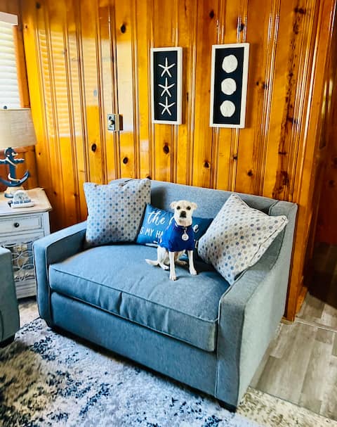 Pontoon Included
*5/1/26-10/12/26*
MI Getaway