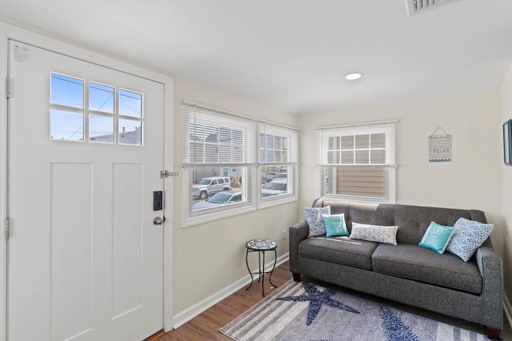 5 Min Walk To The Beach| Home 2 Br|1 Ba|grill &Dck - Seaside Heights
