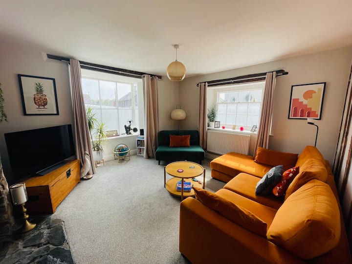 Character Cottage In Lovely Devon Village. - Barnstaple