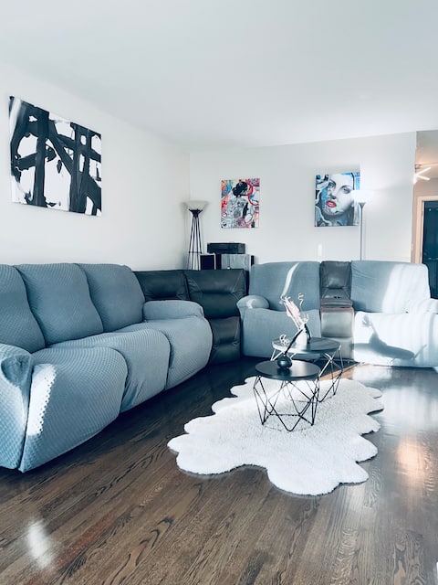4 bedroom 10 min from ohare airport