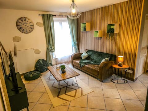 comfortable townhouse and private garden