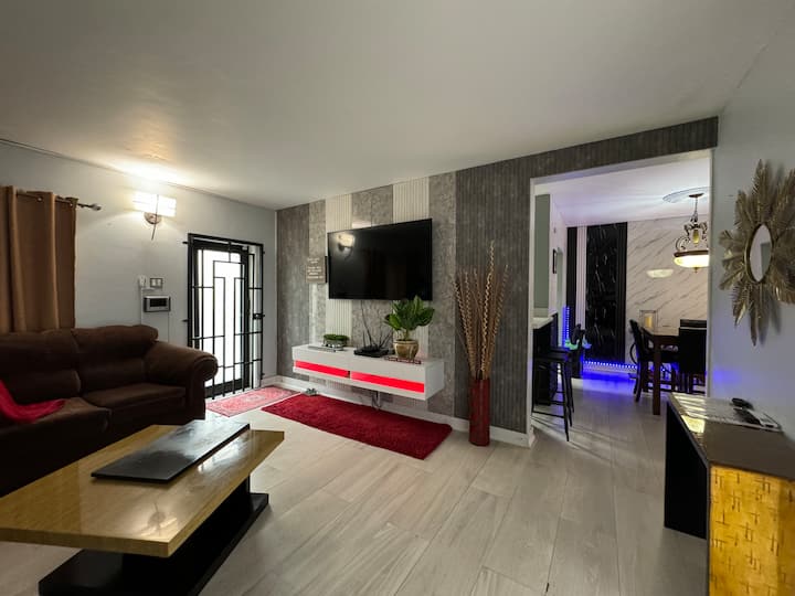 Modern Vacation Family Townhouse - Montego Bay