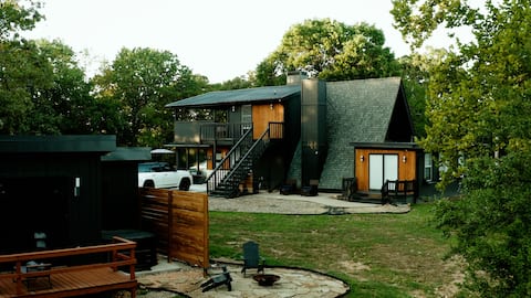 Luxury House - Heated Pool/Pickleball/Lake View
