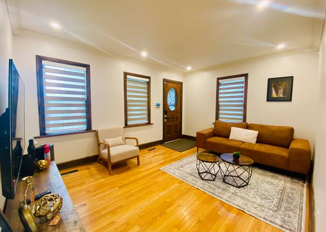 5mins to Polo Park|Private Yard|Free Parking|Wi-Fi gallery image 4