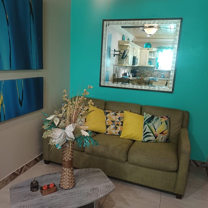 Three A's Cozy Getaway 15 Mins. To Sun, Sand & Sea - Nassau
