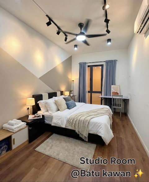 Studio Room@Batu kawan | 2 pax |Wi-Fi| 1 car park