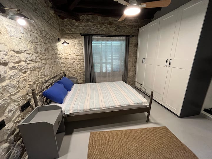 Spavaća soba 1