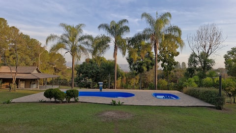 Nature and Privacy 30 minutes from BH