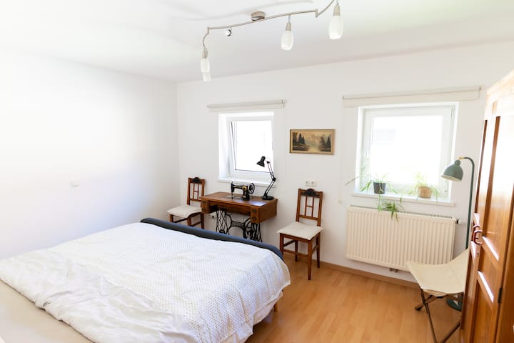 غرفة النوم 1