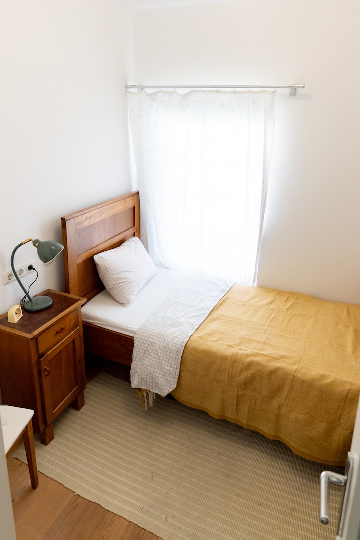 غرفة النوم 2