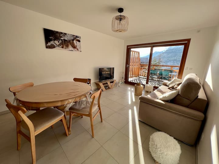 T2 Flambant Neuf - Ascenseur, Parking, Terrasse - Briançon