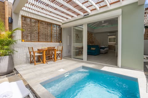 CocoonHuts Blue Caribbean