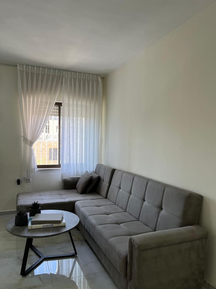 Central! Beautiful! Comfortable 2 Bedroom! - Jerusalem