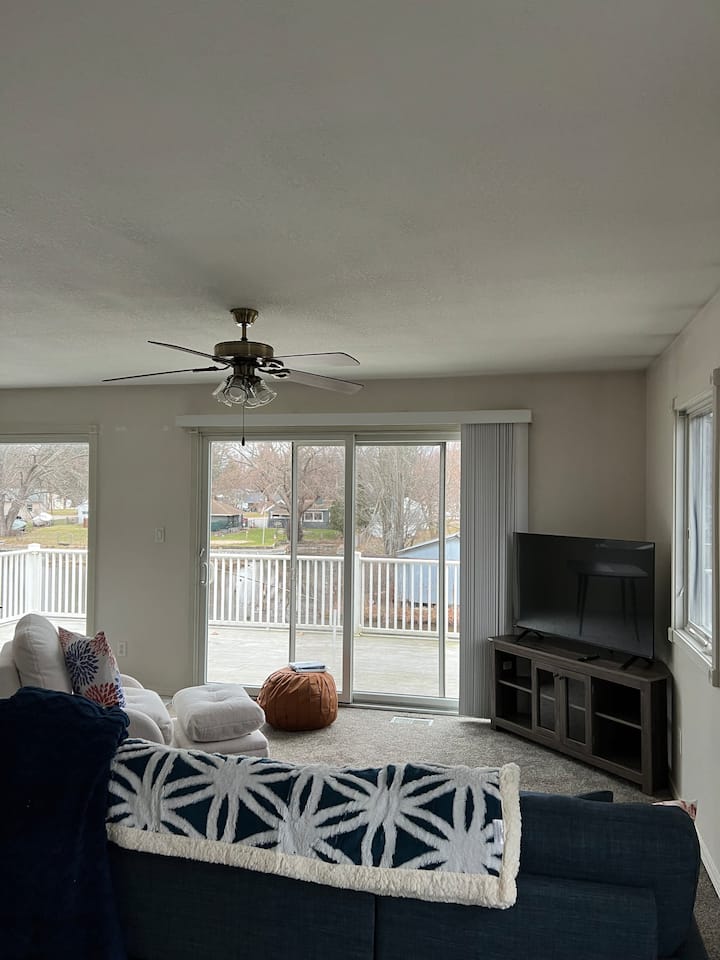 Lake Loft Get Away - Jackson, MI