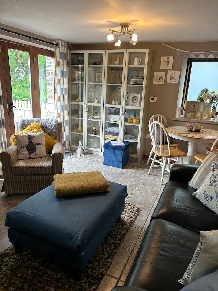 Cosy Riverside Annexe - Brecon