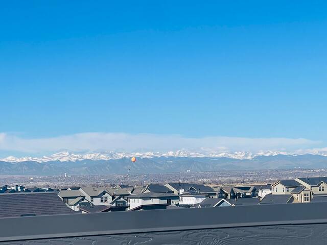 A Dream Getaway with Rooftop Mountain Views! gallery image 4