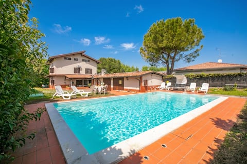 Villa Oasi with private pool - by Happy Rentals