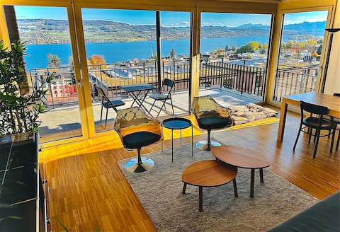 Room in flat with lake view / own bathroom